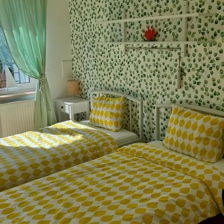 Δωμάτια σε οικογενειακή κατοικία Messa